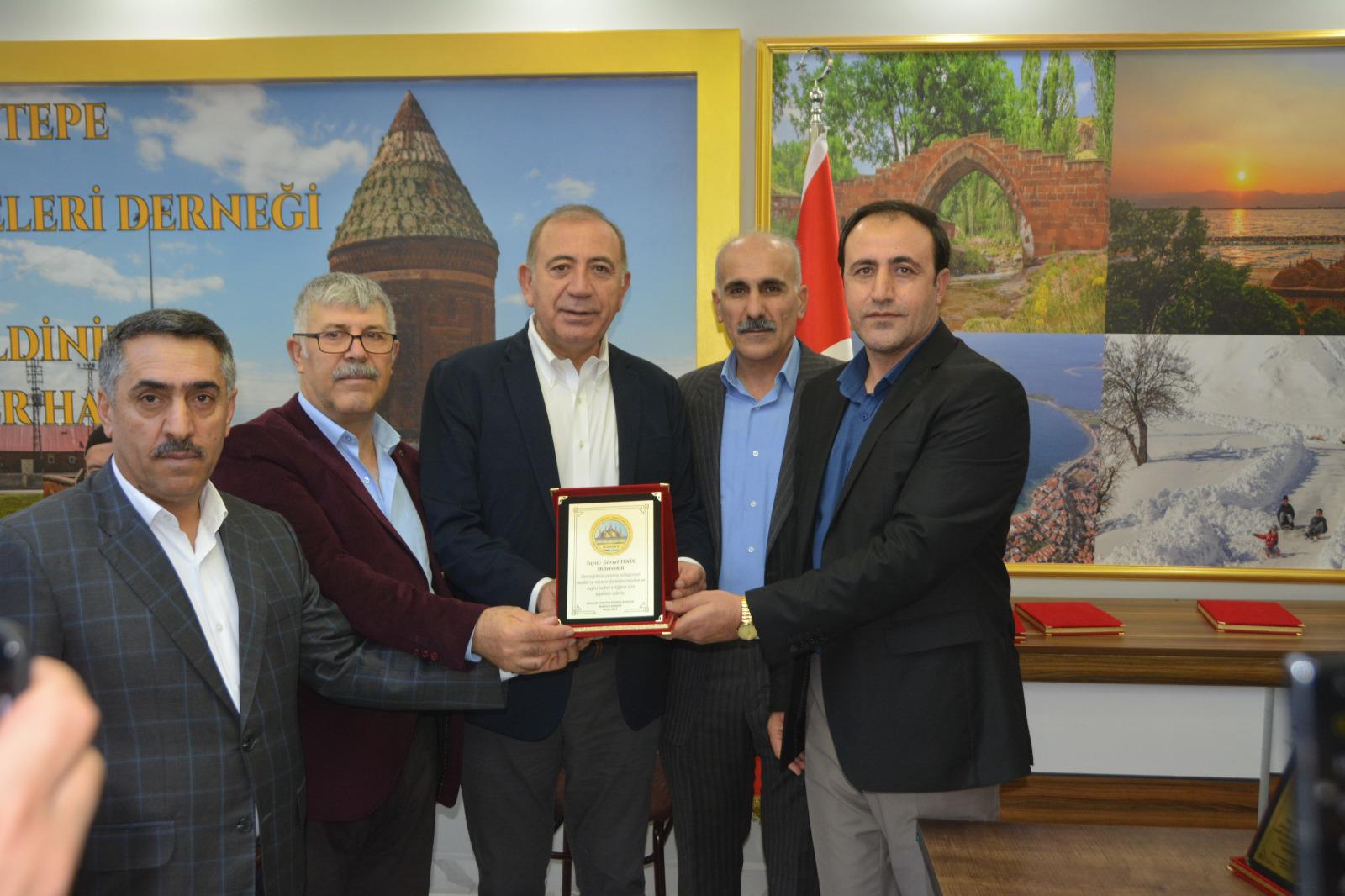 CHP İstanbul Milletvekili Gürsel Tekin :Çevre ve Şehircilik Bakanı Murat Kurum’a “vatandaş için çıkarıyoruz dedi.