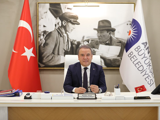 BAŞKAN MUHİTTİN BÖCEK YENİ YIL MESAJI