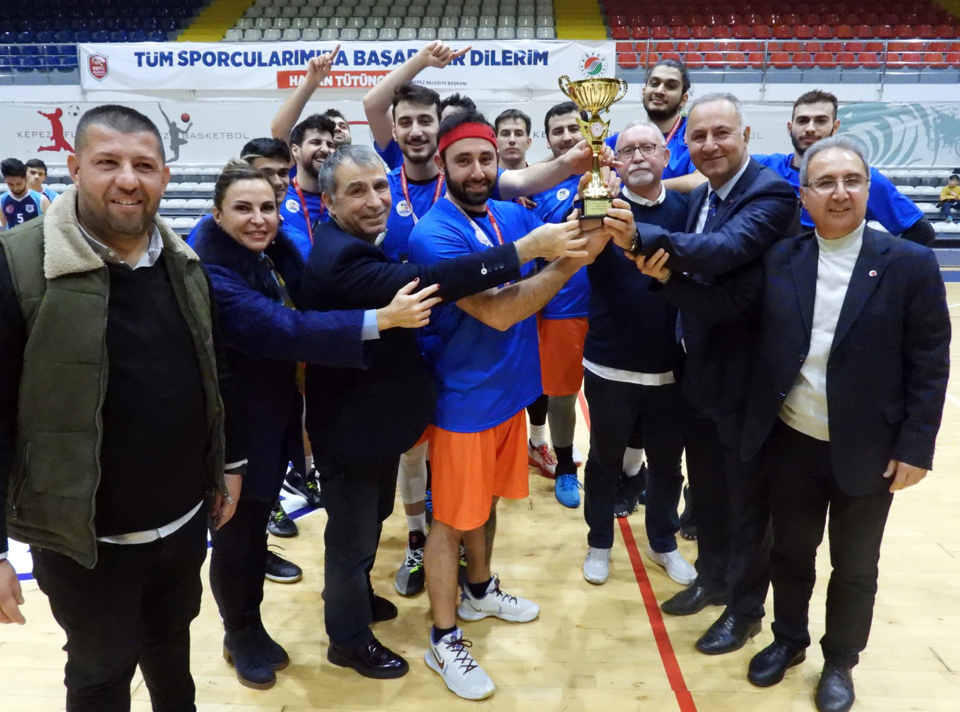 Büyüklerin şampiyonu Dokuma Spor