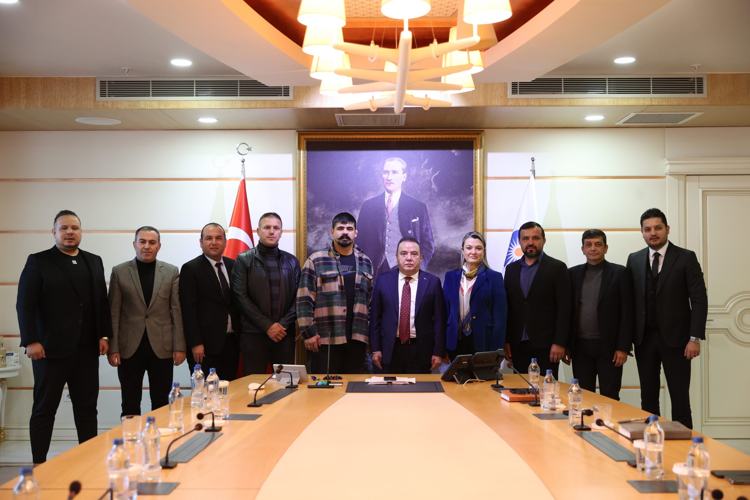 Başkan Böcek: ‘Cengizhan Şimşek oğlumun yanındayım’