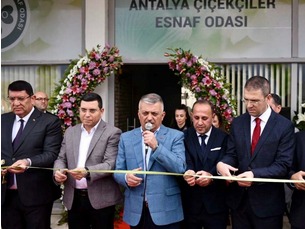 Antalya Esnafımıza Bol Ve Bereketli Kazançlar Diliyorum