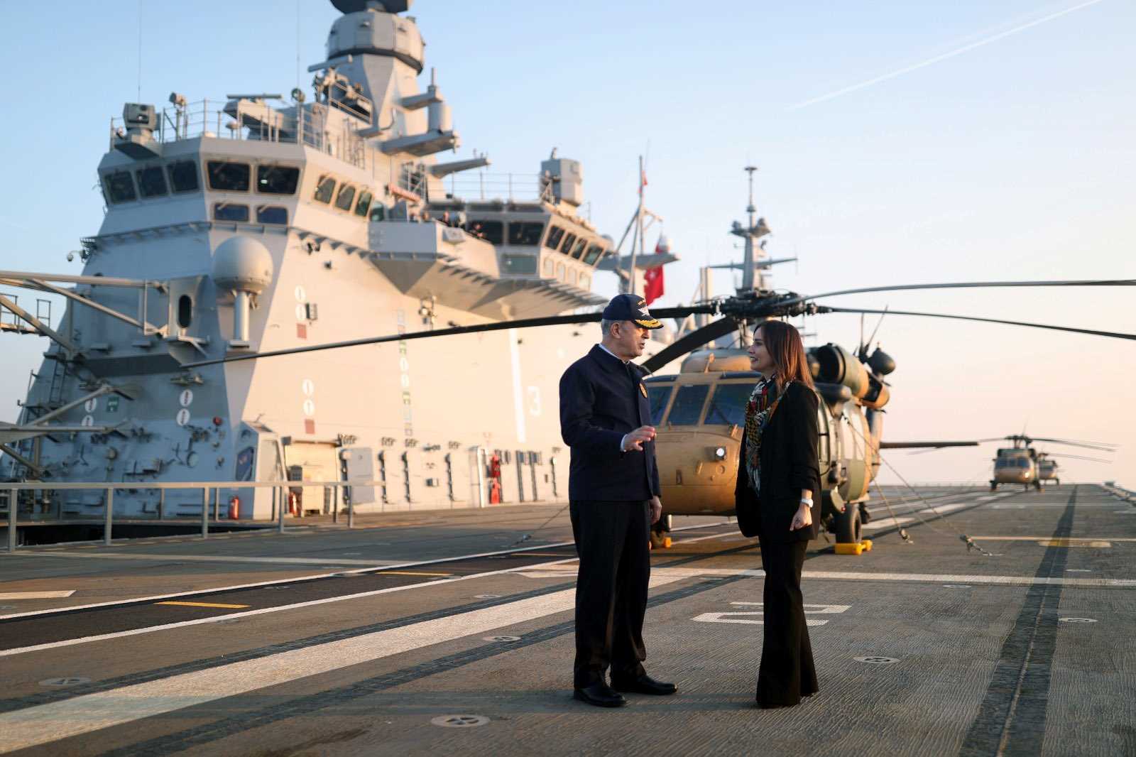 Millî Savunma Bakanı Hulusi Akar, Anadolu Gemisi’ni Star Haber’e Anlattı