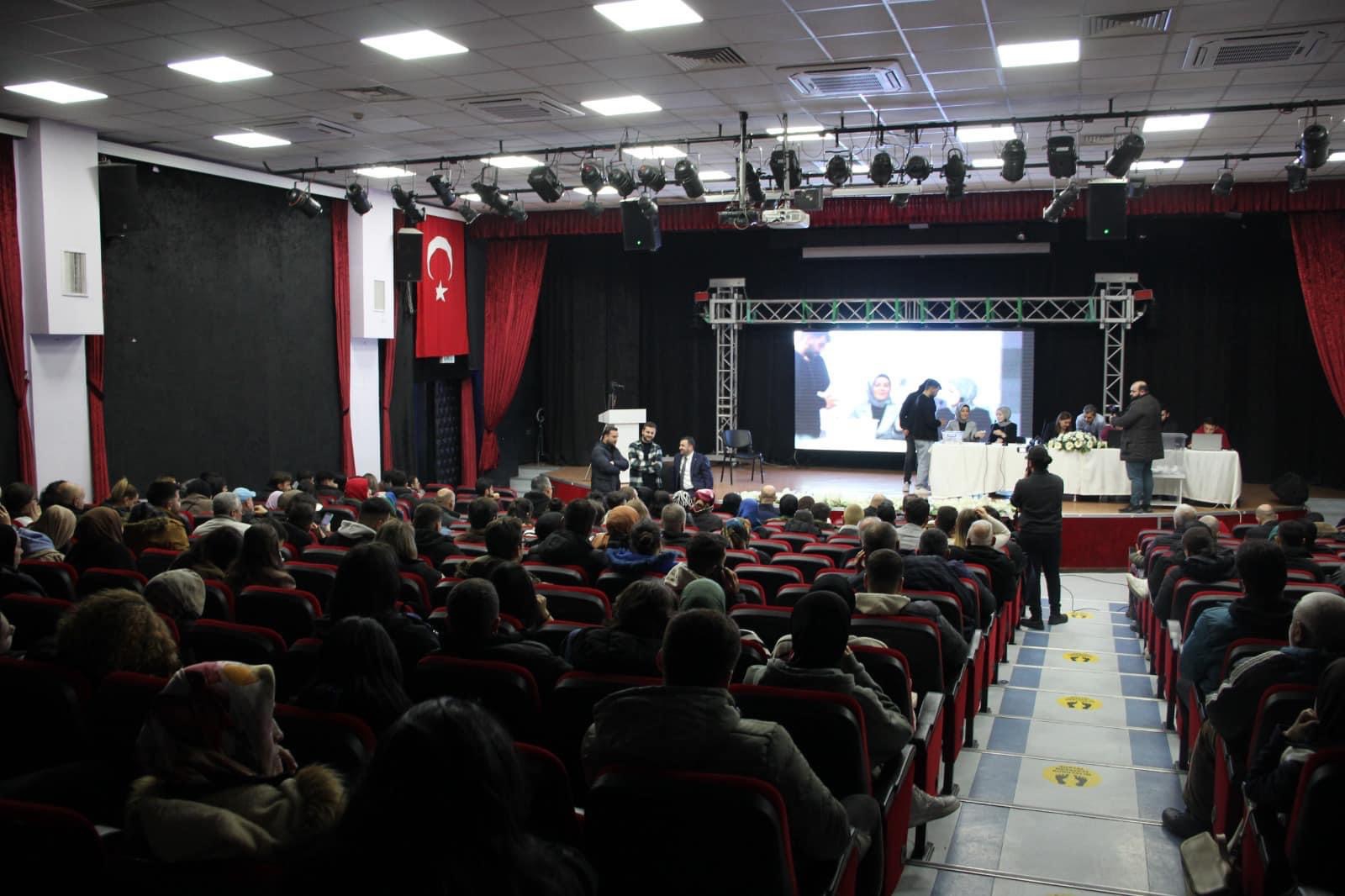 Hedef 1000 Burs Projesine Yoğun İlgi