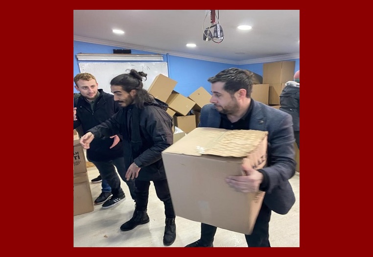 BİZ BÜYÜK BİR MİLLETİZ