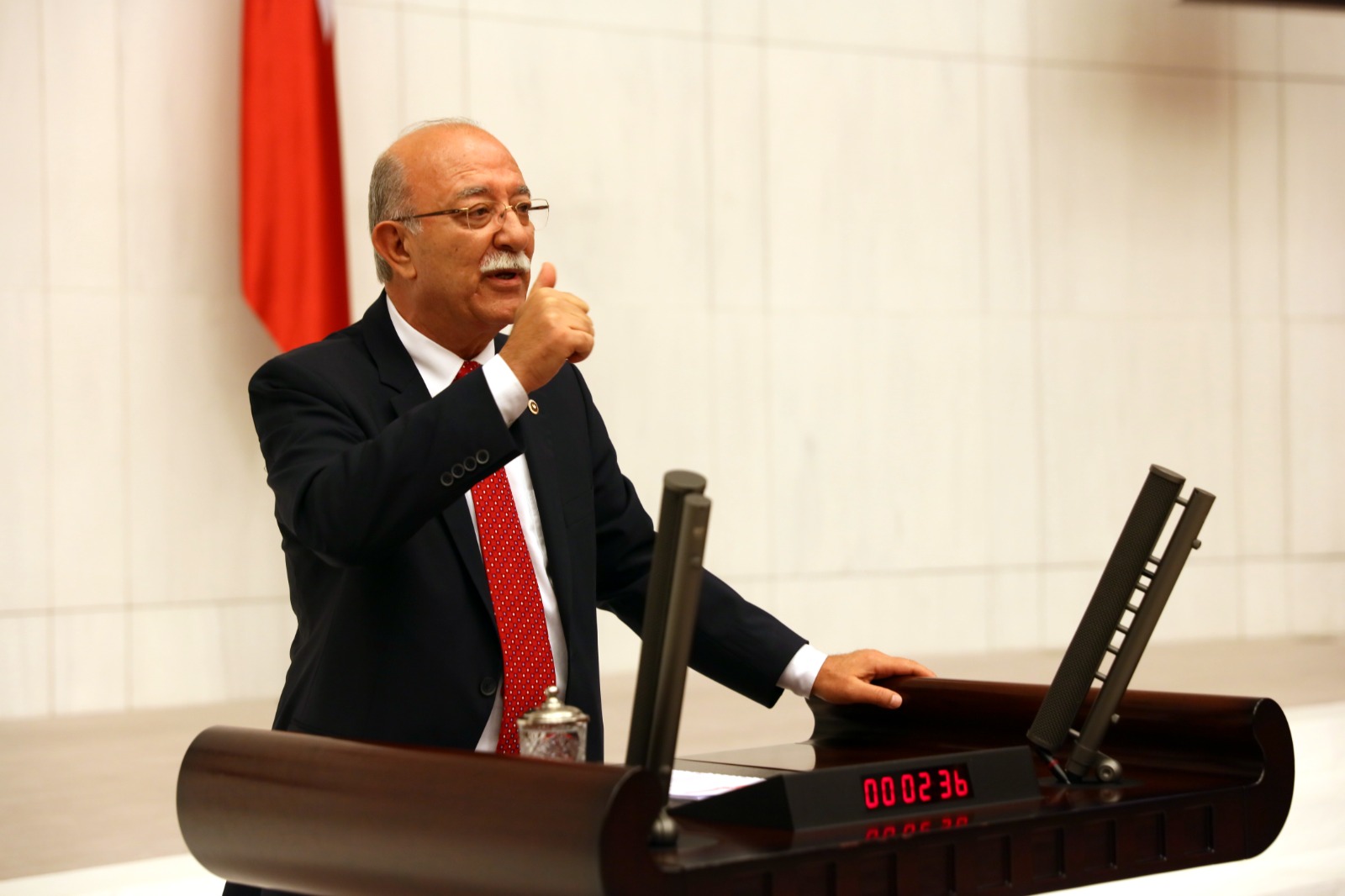 DENKLİK SORUNU   TBMM  GENEL  KURULUNDA TARTIŞMALARA YOL AÇTI…