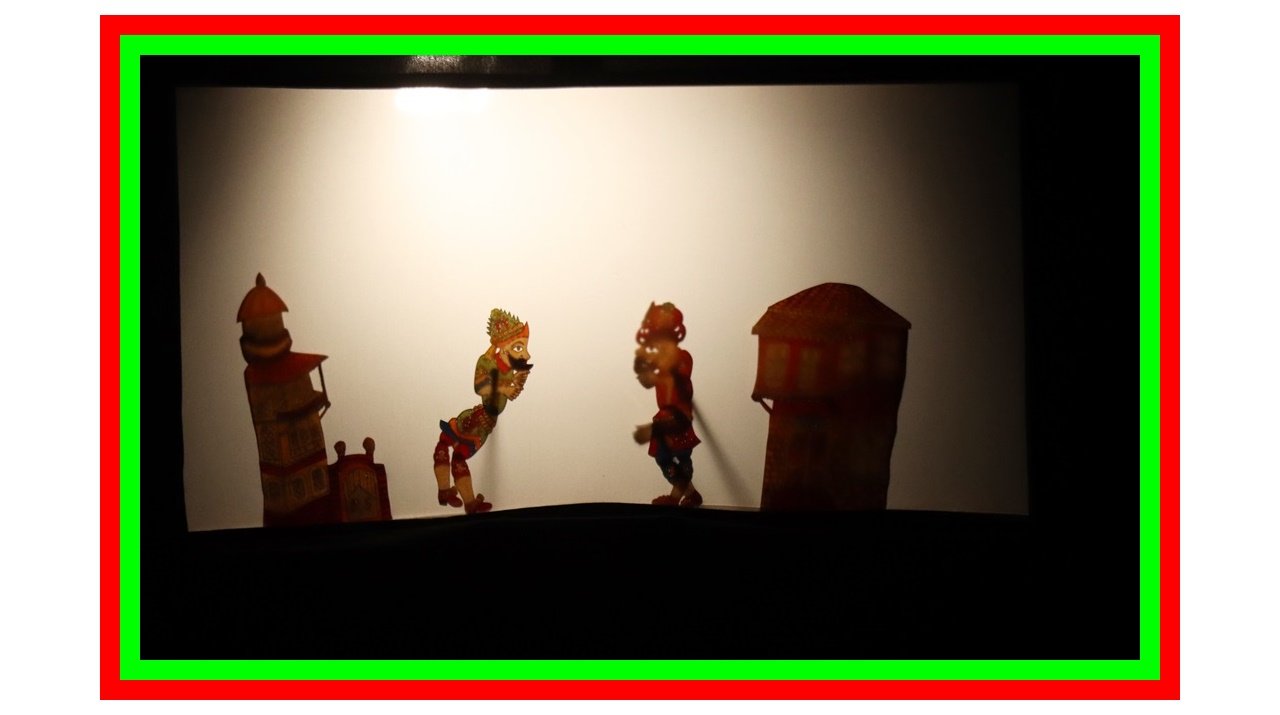 DEPREMZEDE ÇOCUKLAR İÇİN ÖZEL HACİVAT KARAGÖZ GÖSTERİSİ