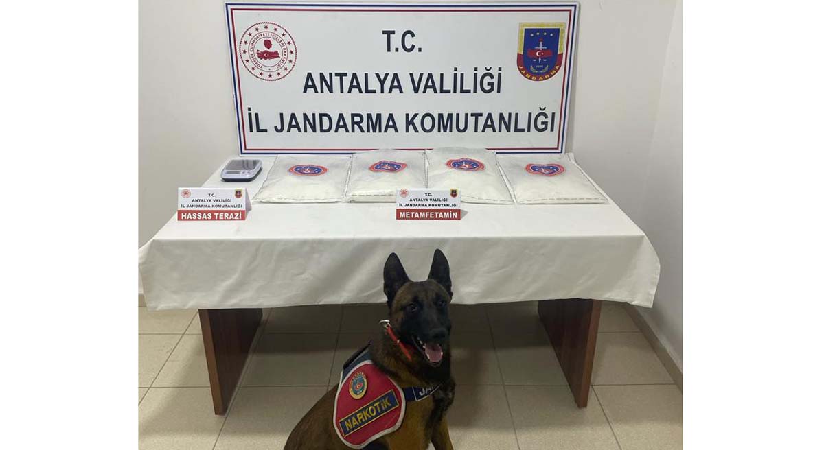 10 Kilo 200 Gram Metamfetamin Ele Geçirildi
