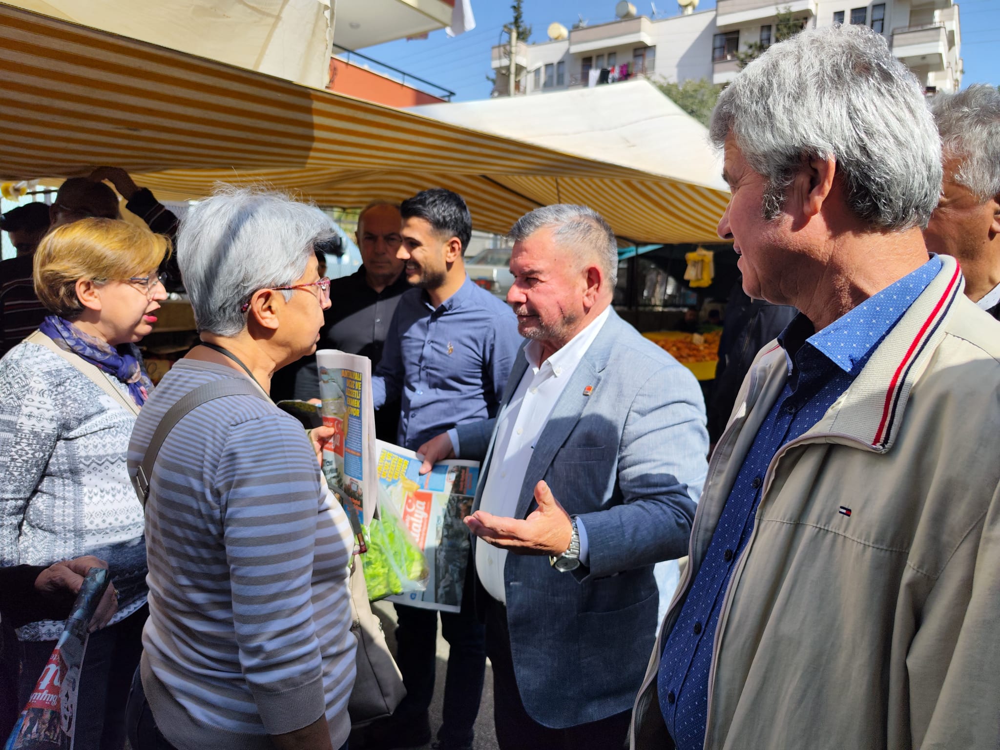 CHP’nin Pazar Esnafı Ziyareti