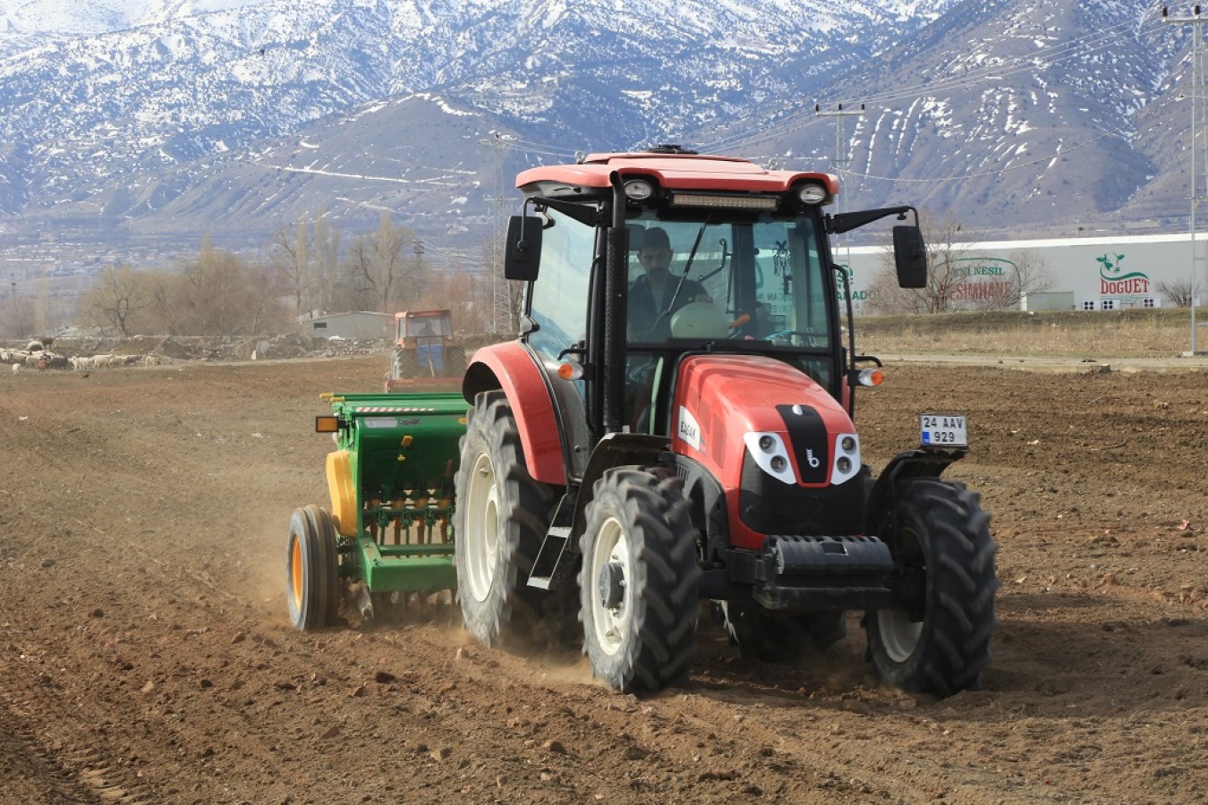 Belediyemizden Tarıma destek
