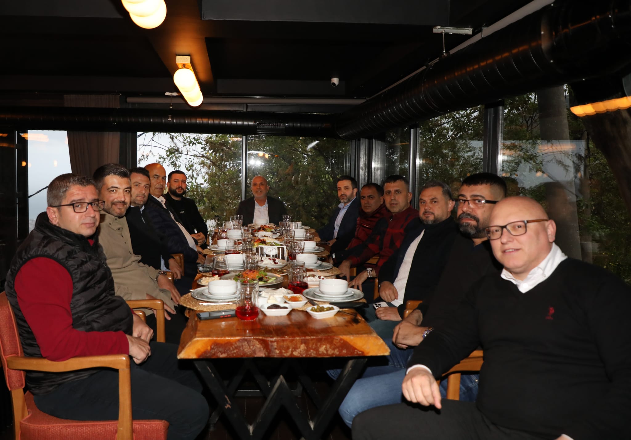 Yönetim kurulumuz iftarda buluştu