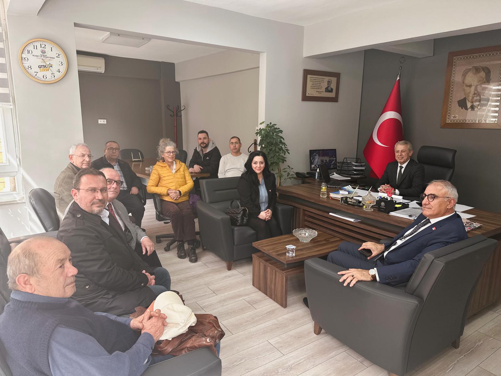 CHP Gemlik örgütü ve milletvekili aday adayı Özge Demir sahada