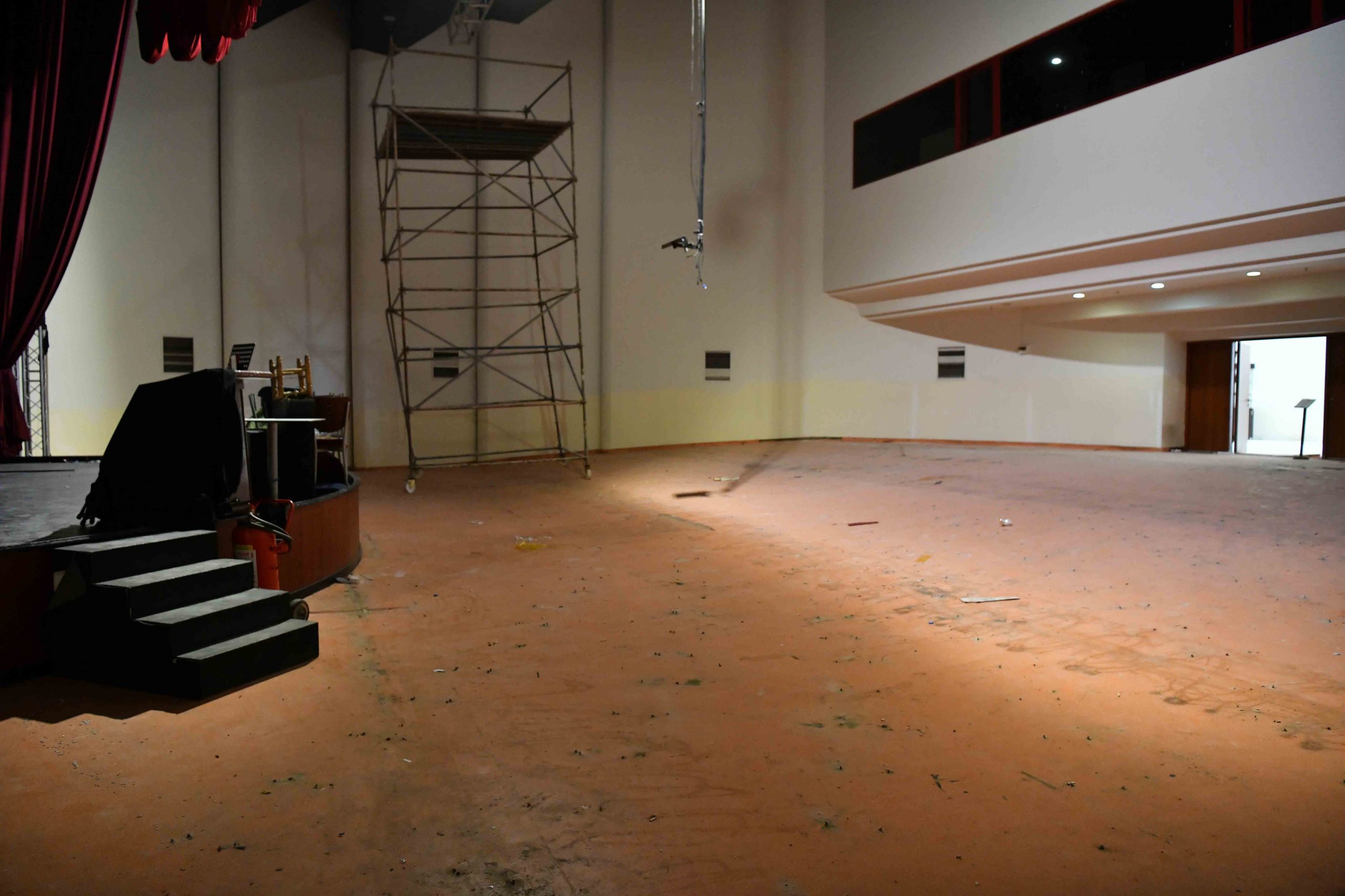 BAŞKENTE YAKIŞIR YENİ VE MODERN TİYATRO BİNASI