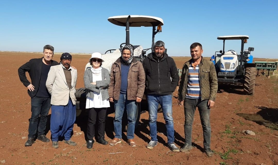 10 bin hektarda tarım yapan Şanlıurfalı kadın çiftçi Nazan Odabaşı’ndan acil mazot ve gübre desteği çağrıs