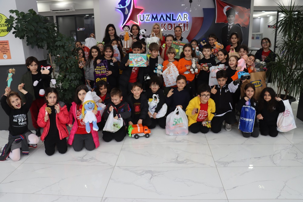 OYUNCAKLAR VE HAYALLER PAYLAŞINCA GÜZELLEŞİR