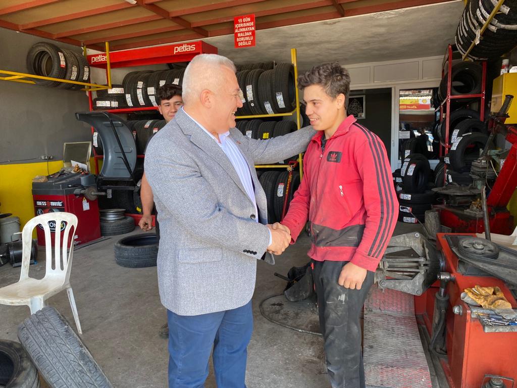 ALANYA BELEDİYE BAŞKAN ADAYI MEHMET ŞAHİN, KONAKLI SANAYİ ESNAFI İLE KUCAKLAŞTI.