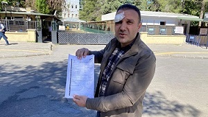 Aldığı otomobilin sahibi, ‘para hesaba geçmedi’ diyerek darbetti