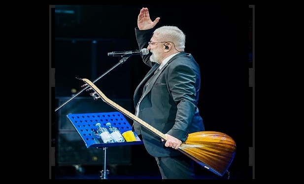 Onur Akın Moskova’da Nâzım Hikmet için şarkılar söyledi