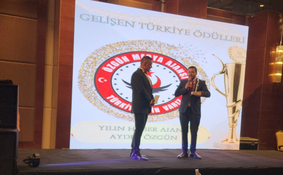 ÖZGÜN MEDYA HABER AJANSINA ”YILIN HABER AJANSI” ÖDÜLÜ