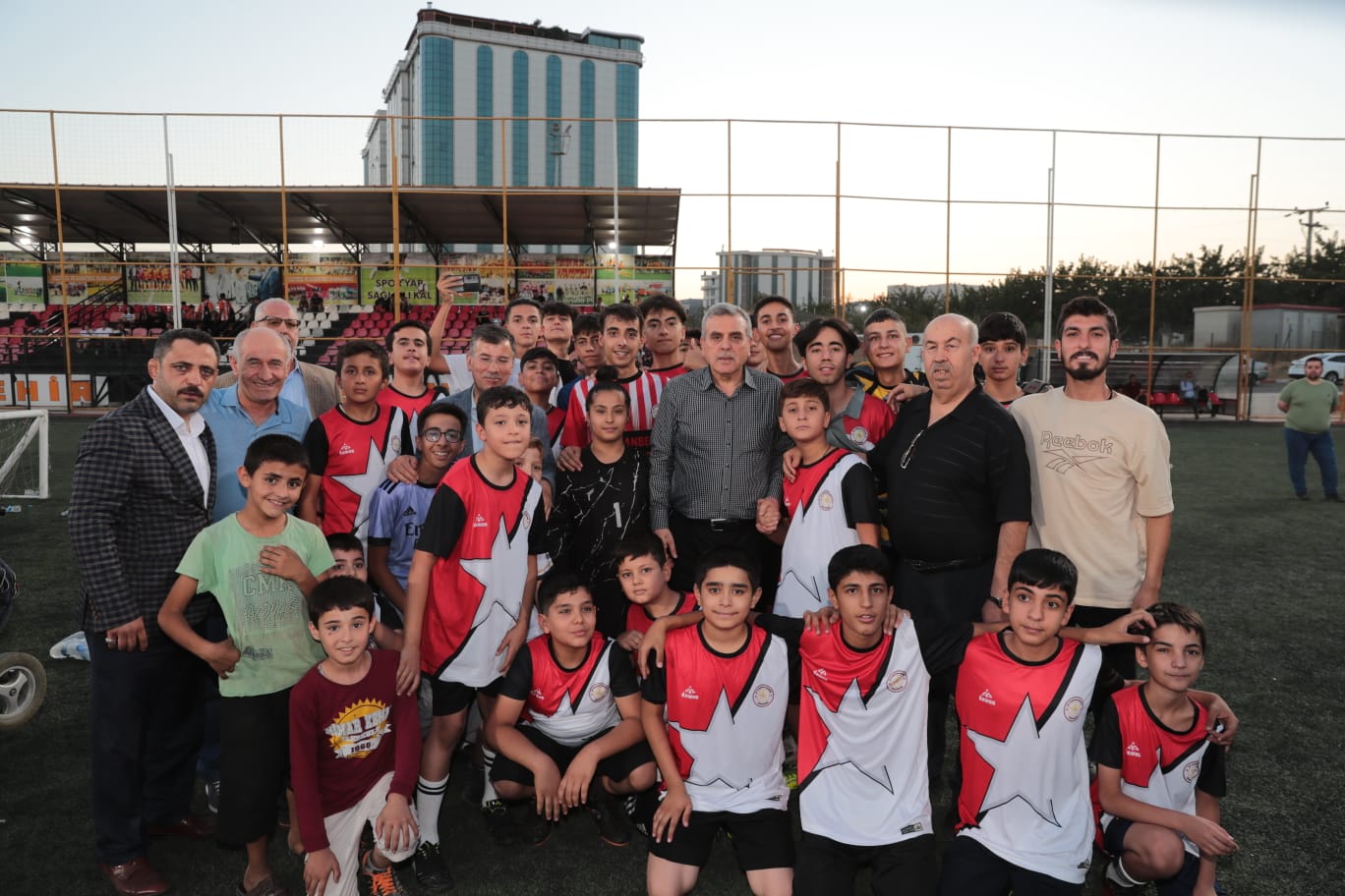 Başkan Beyazgül, “Gençlerimize İnanıyor, Onlarla Gurur Duyuyoruz”