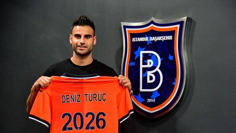 Başakşehir Deniz Türüç’ün Sözleşmesini Uzattı