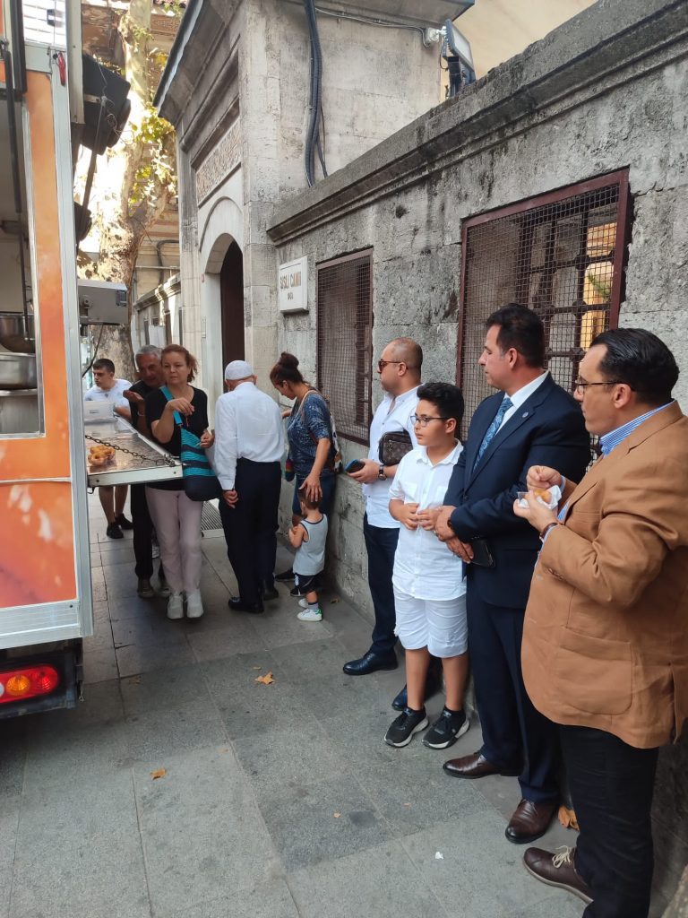 EMŞAV ŞİŞLİ İLÇE BAŞKANI SEYİDOĞLU’NDAN ŞEHİT POLİS HAKAN TELLİ İÇİN HAYIR LOKMASI