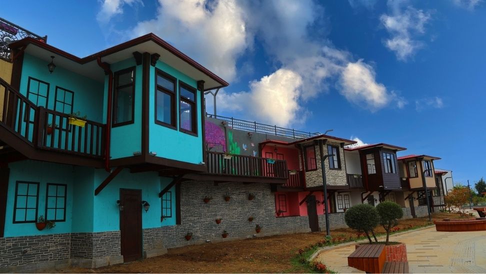 Tarihi Ordu Evleri Çamlı Köşk’te