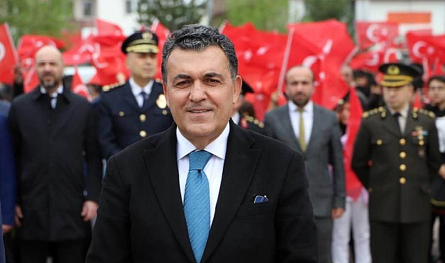 Başkan Demir’den İş İnsanlarına ‘Serhat Ardahanspor’ Çağrısı