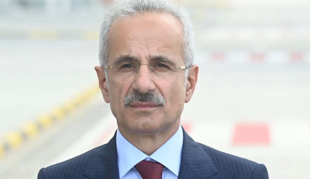 Otobüslerden erken inmek artık izne tabi.