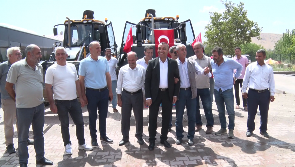 Elazığ’da Akçakiraz Belediyesi Araç Filosunu Büyütüyor