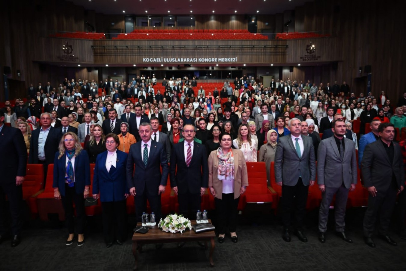 Depremzedeler için 5 milyon TL toplandı