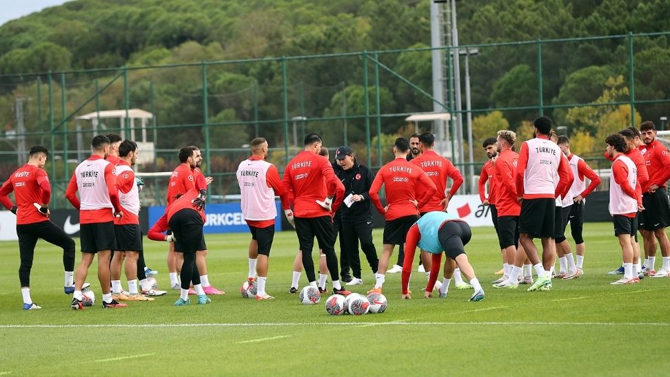 A Milli Takım Montella ile antrenmanını yaptı