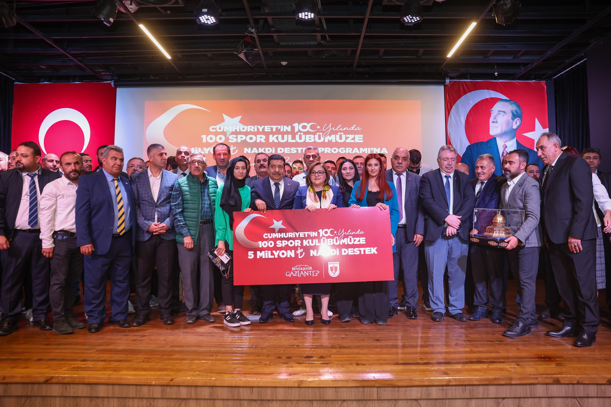 Gaziantep Büyükşehir’den amatör spor kulüplerine 5 milyon TL nakdi destek!