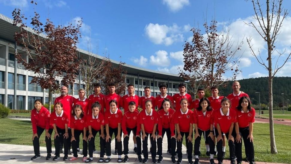 Bakan Bak; “Okul sporlarında öğrencilerimiz başarı hikayesi yazacak”