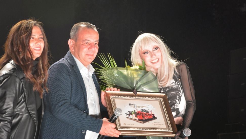 Bolu’da Gençlik Konseri; Güneş sahne aldı