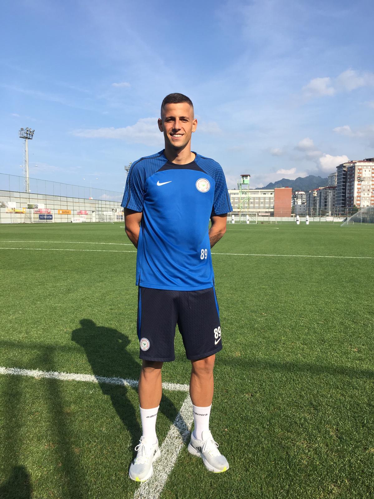 Çaykur Rizespor’un Golcüsü Martin Minchev Rize’ye Alıştı