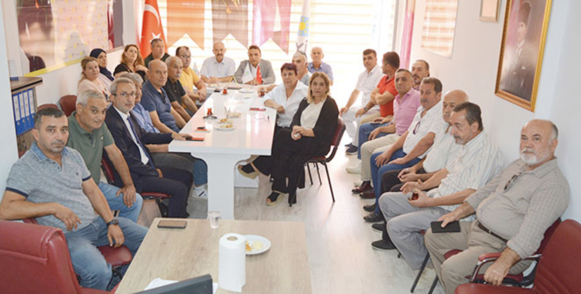 Kemer’in ilk aday adayı Hüseyin Çelik oldu