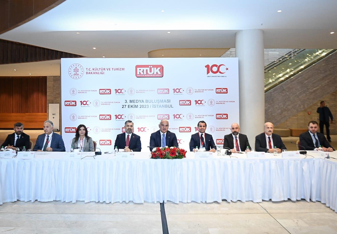 Yabancı Ülkelerde İnsanların Türkçe Öğrenmesinin Birinci Nedeni Türk Dizileri