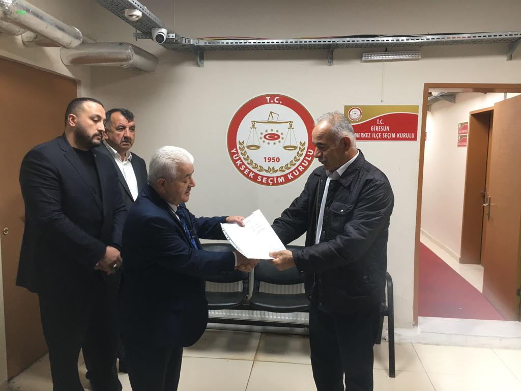 MHP’de Yeni Dönem Karaosmanoğlu Mazbatasını Aldı