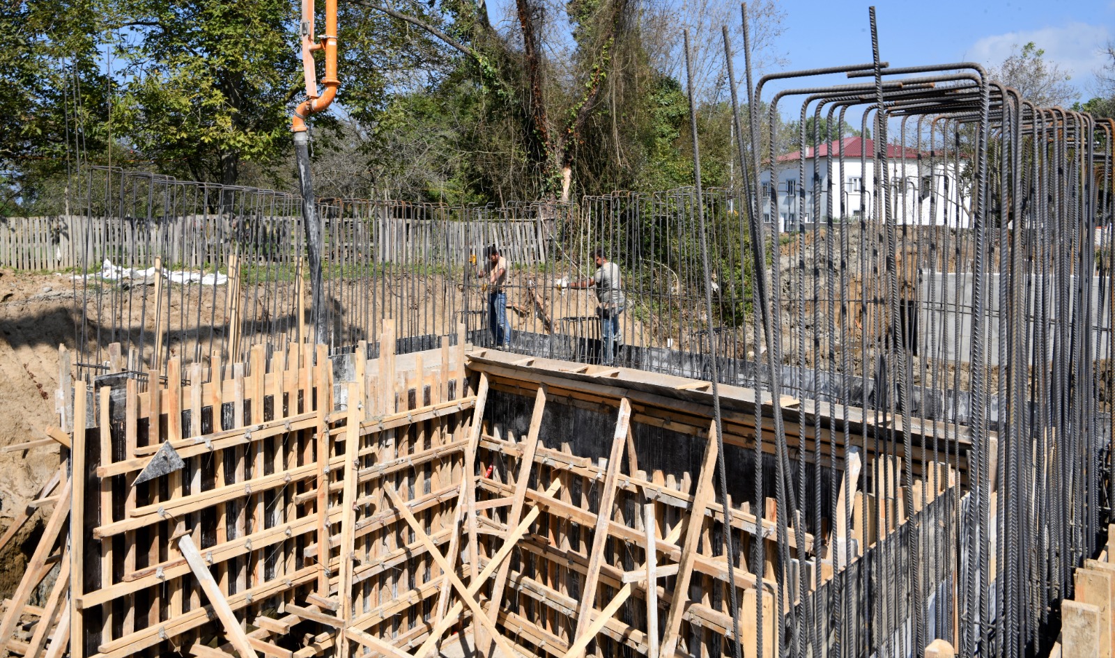 Selde zarar gören köprüler onarılıyor