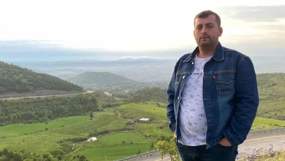 Yol kenarında cesedi bulundu; Otomobil çarpıp kaçmış