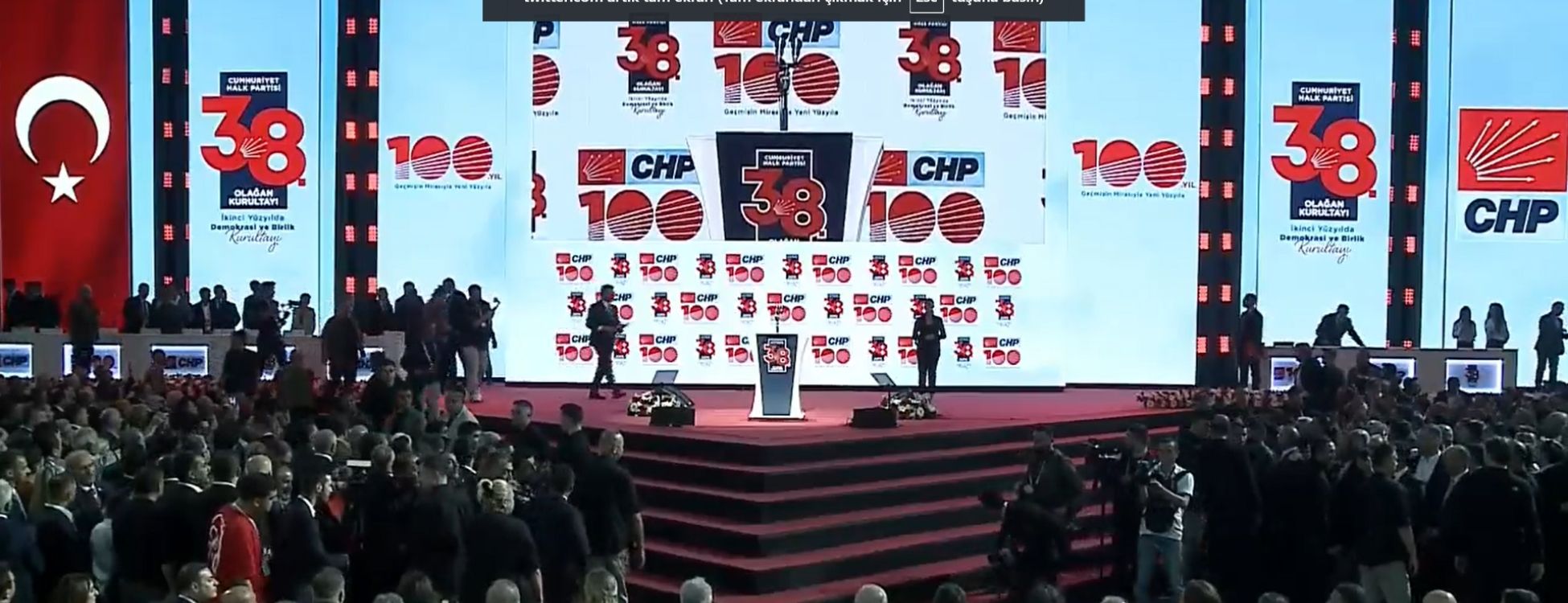 CHP kurultayı başladı: İmamoğlu Divan Başkanlığı yapıyor