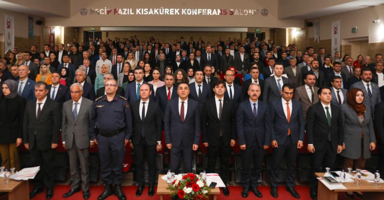 “BURDUR’DA ETKİN SÜRDÜRÜLEBİLİR TAMAMLAYICI EĞİTİM PROJESİ (BESTE)” YAPILAN LANSMAN TOPLANTISIYLA TANITILDI