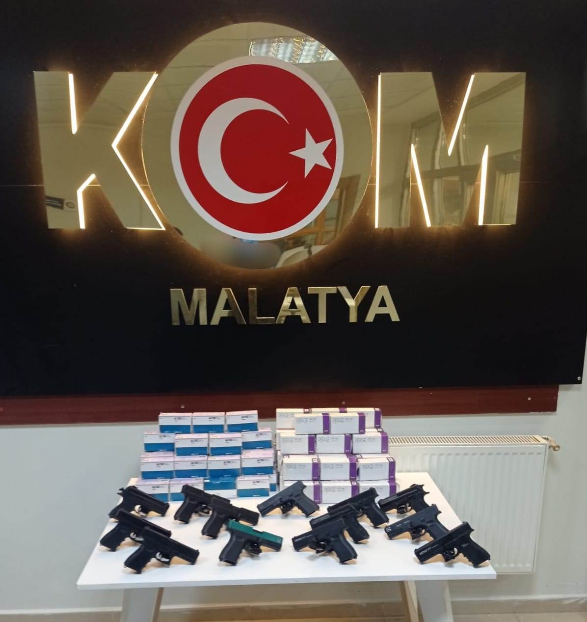 Malatya’da silah tüccarlarına sıkı takip