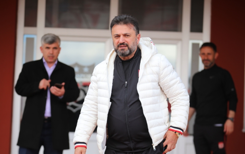 Bülent Uygun’dan taraftarlara: Akıl vermeyi bırakın