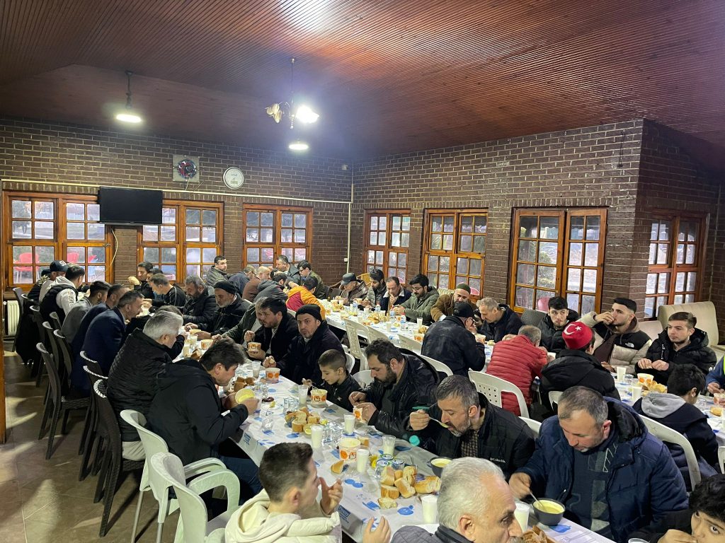 YARKUR iftar yemeğinde buluştu;