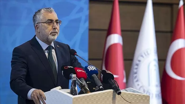 Emekli Maaş’lara Zam Geliyor!!