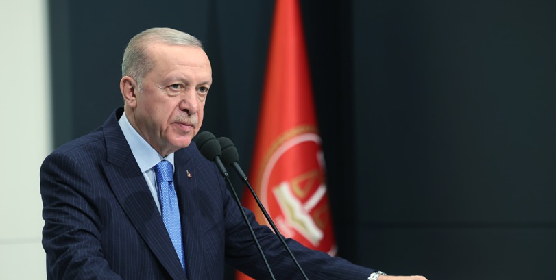 Erdoğan: Milletle arasına duvar örenlerin gözünün yaşına bakmayız