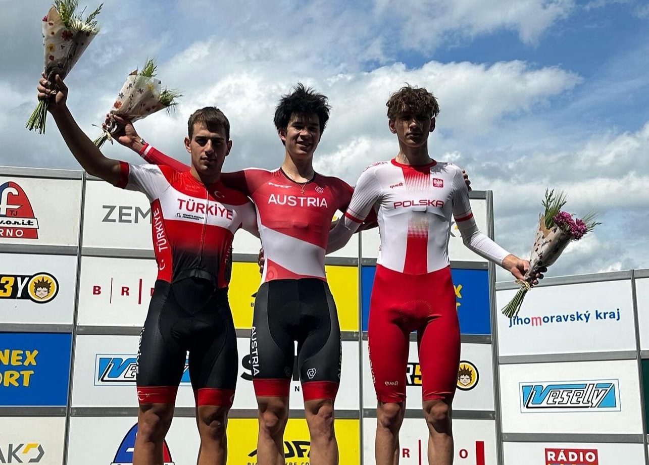 Ankaralı bisikletçilerden Avrupa arenasında büyük başarı