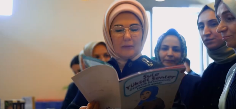 Emine Erdoğan’dan Kitap ve Kültür Günleri ziyaretine ilişkin paylaşım