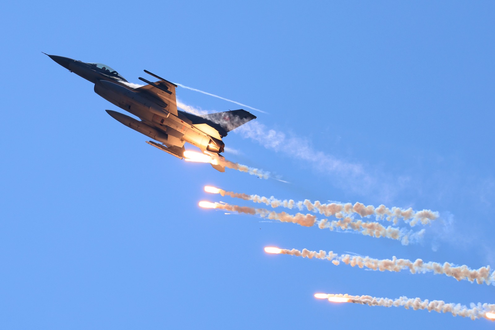 MSB açıkladı; Irak ve Suriye’de 16 terörist imha edildi